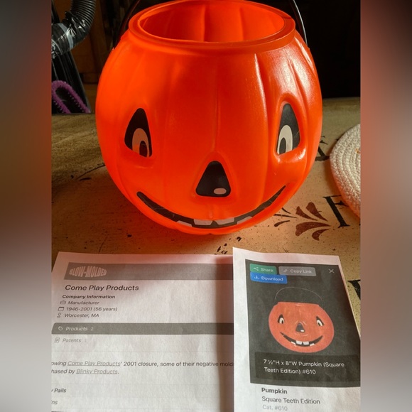 Vintage blow mold pumpkin bucket - Picture 1 of 9